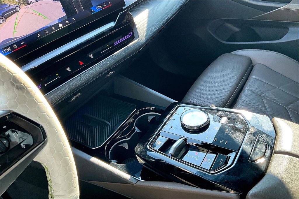 2024 BMW 5 Series 530i