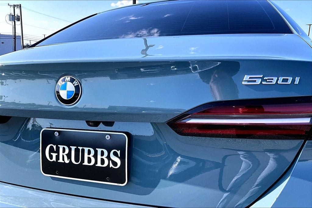 2024 BMW 5 Series 530i