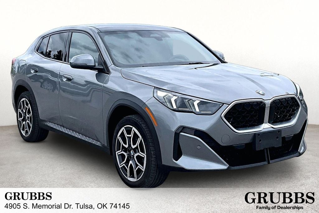 2025 BMW X2 xDrive28i's photo