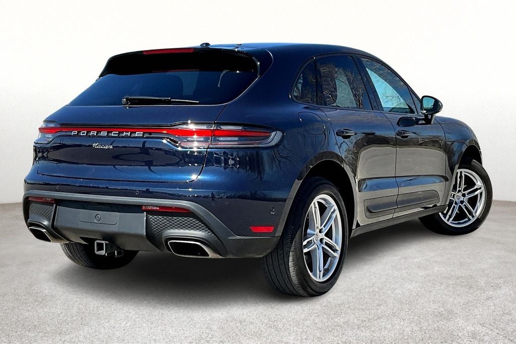 2022 Porsche Macan Base