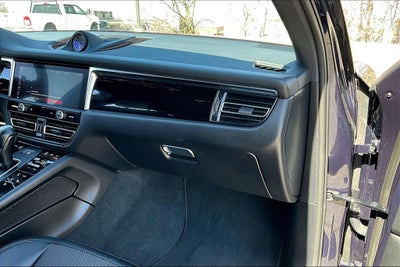 2022 Porsche Macan Base