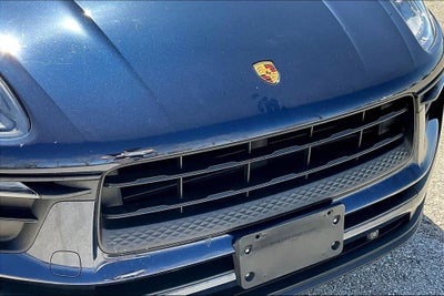 2022 Porsche Macan Base