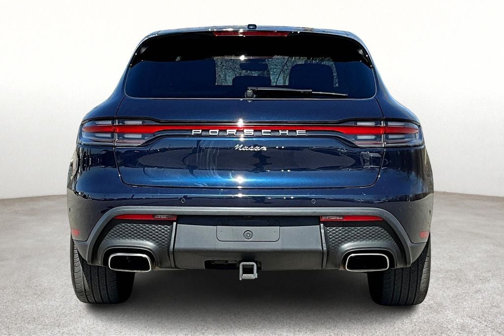 2022 Porsche Macan Base