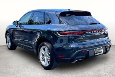 2022 Porsche Macan Base