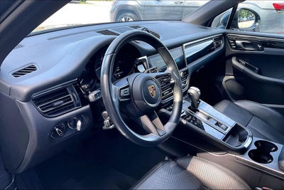 2022 Porsche Macan Base