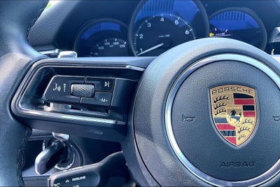 2022 Porsche Macan Base