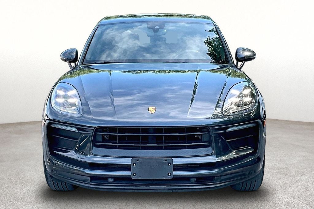 2022 Porsche Macan Base