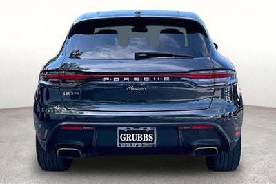 2022 Porsche Macan Base