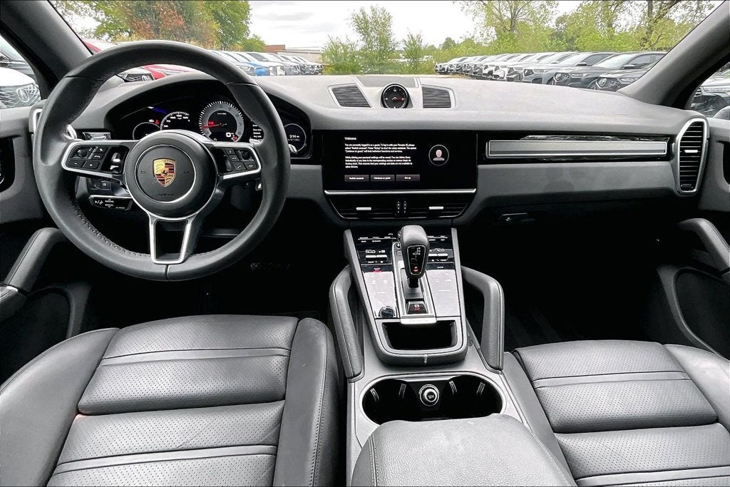 2023 Porsche Cayenne Platinum Edition