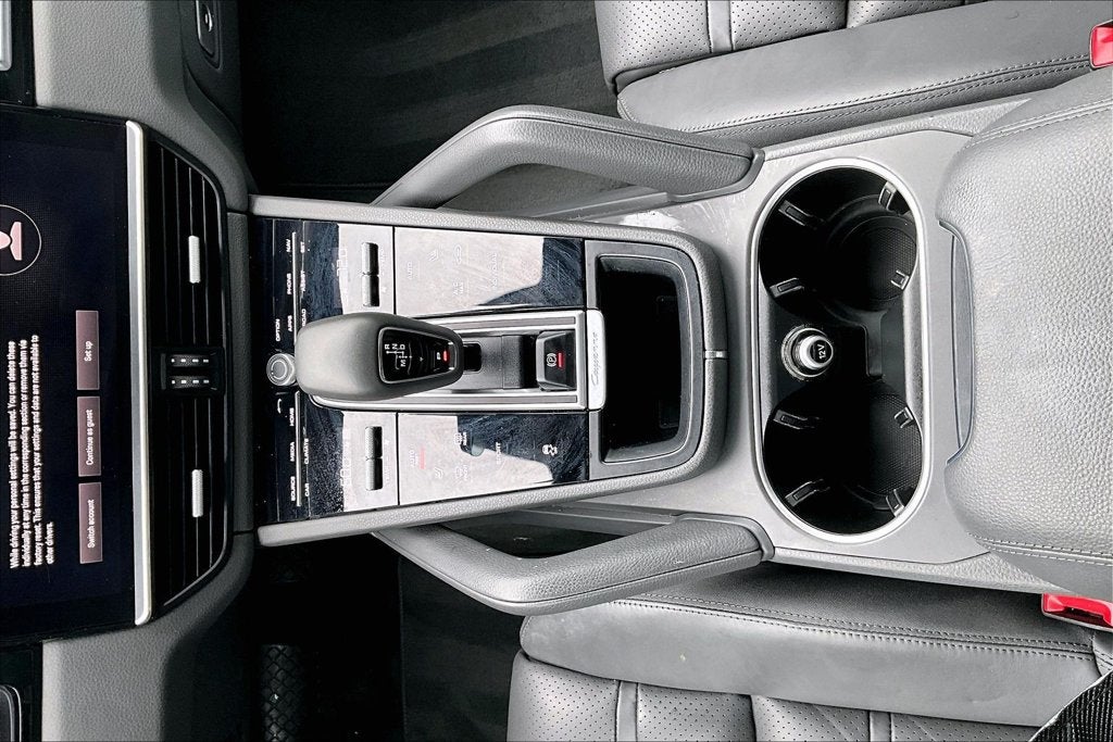 2023 Porsche Cayenne Platinum Edition