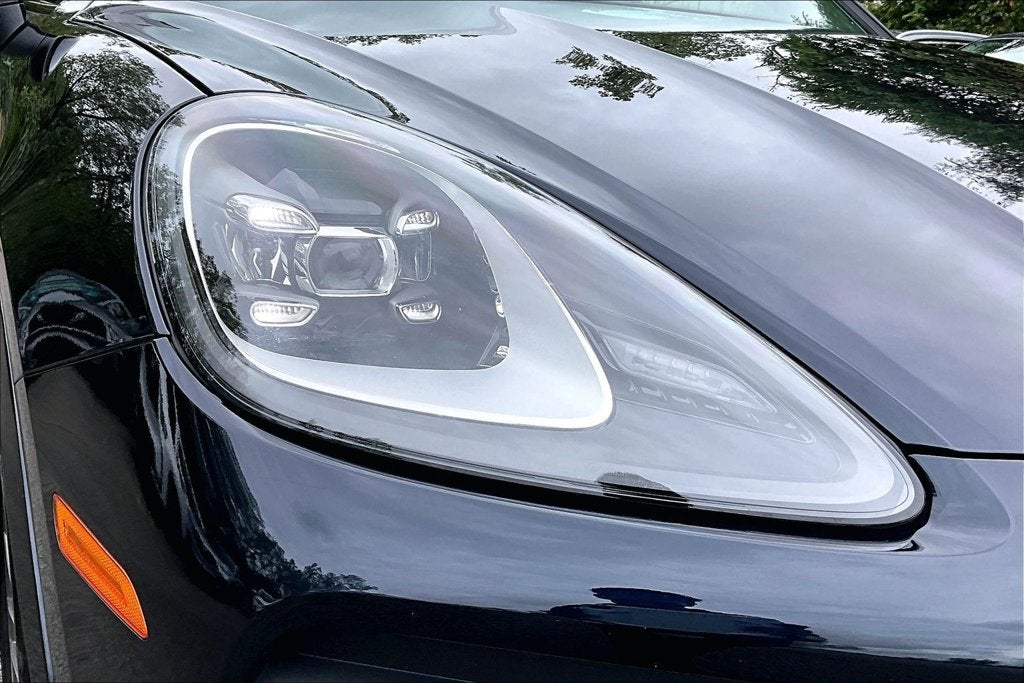 2023 Porsche Cayenne Platinum Edition