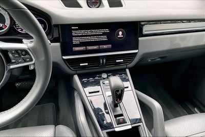 2023 Porsche Cayenne Platinum Edition