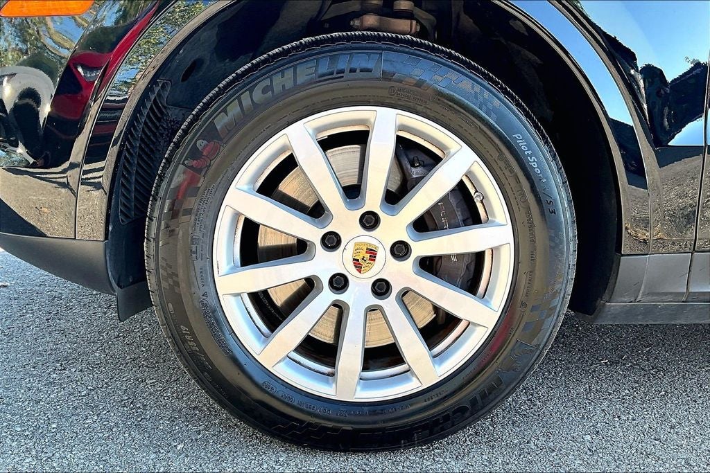 2023 Porsche Cayenne Base