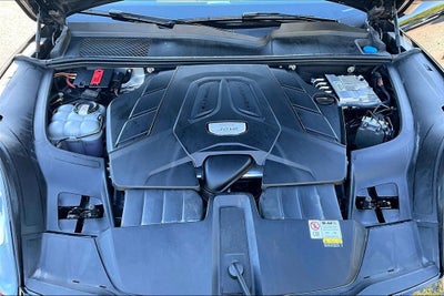2023 Porsche Cayenne Base