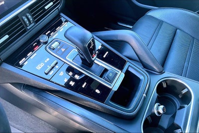 2023 Porsche Cayenne Base