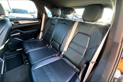 2023 Porsche Cayenne Base