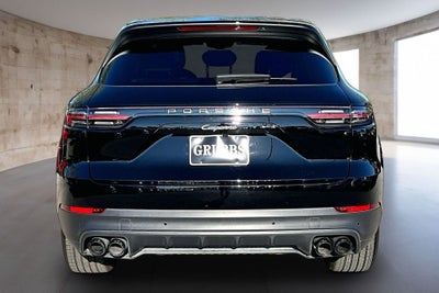 2023 Porsche Cayenne Base