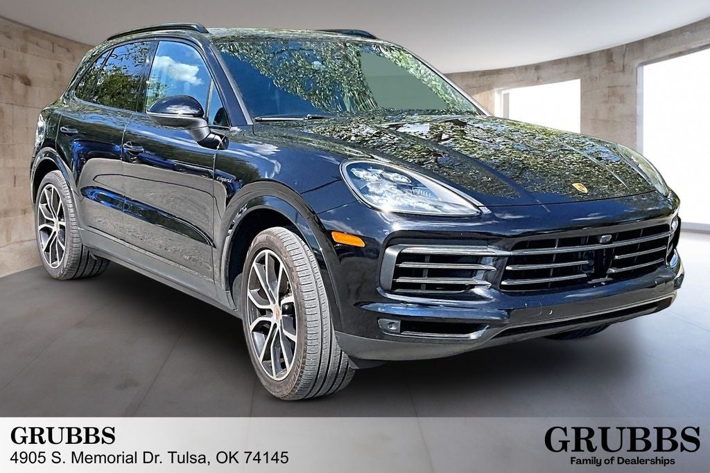 2022 Porsche Cayenne E-Hybrid Platinum Edition — photo 1 of 42