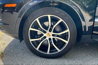 2022 Porsche Cayenne E-Hybrid Platinum Edition