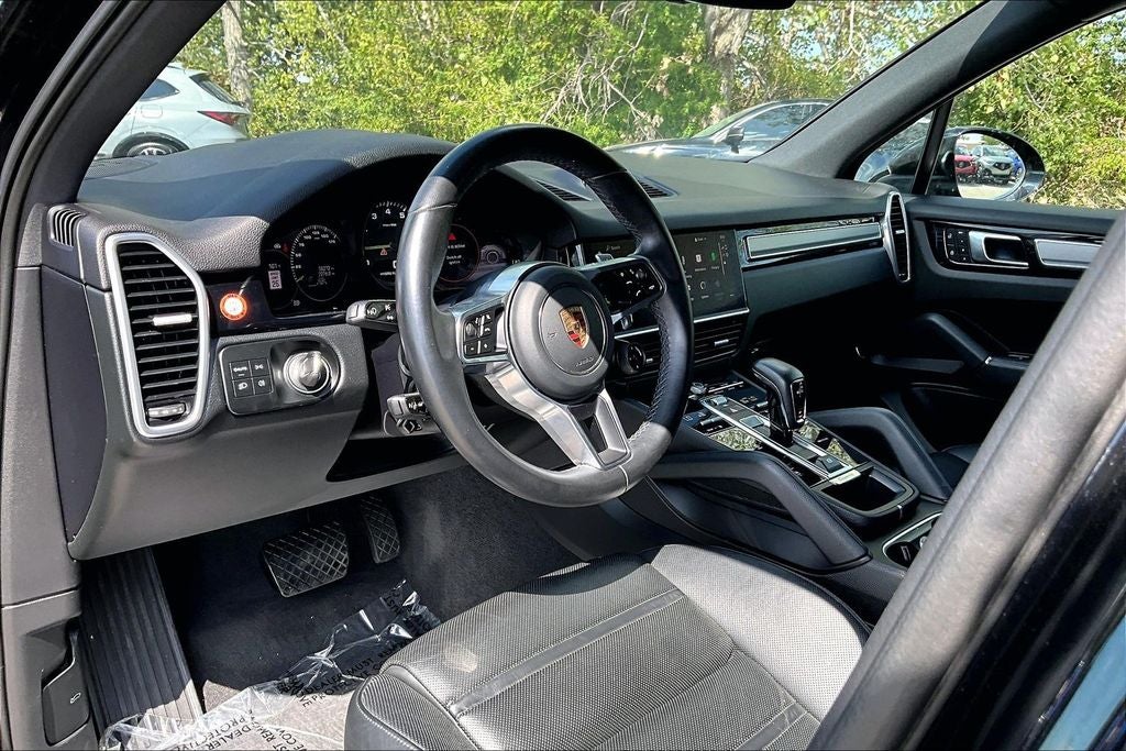 2022 Porsche Cayenne E-Hybrid Platinum Edition