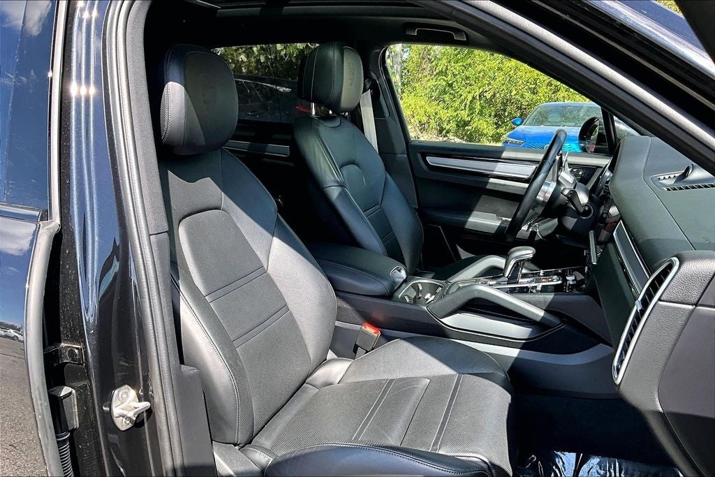 2022 Porsche Cayenne E-Hybrid Platinum Edition