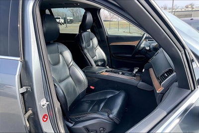 2018 Volvo XC90 T6 Inscription