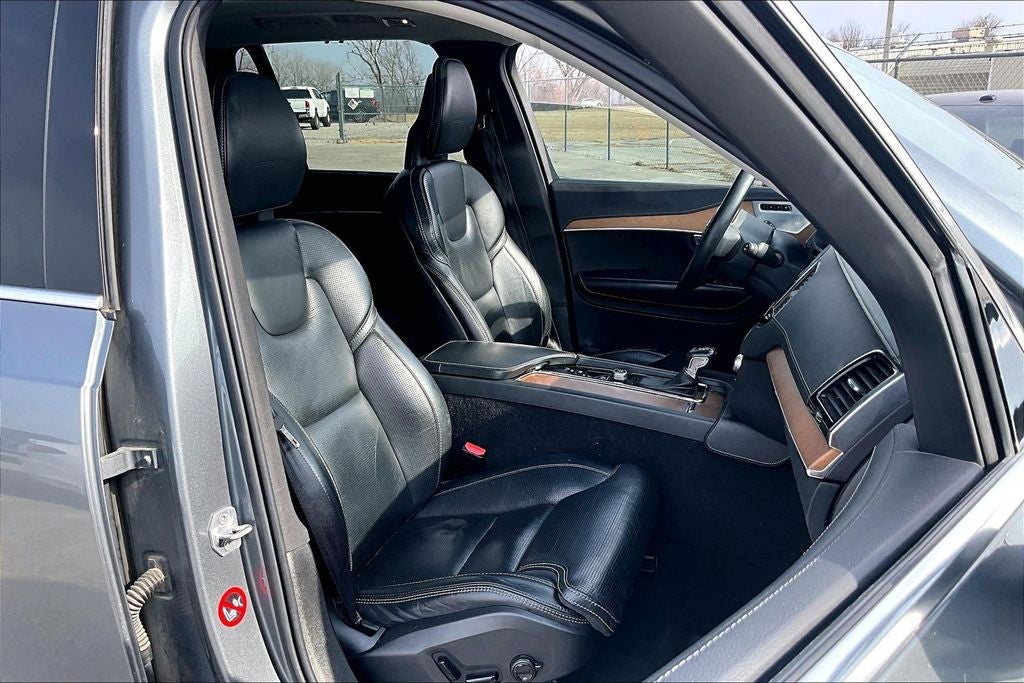 2018 Volvo XC90 T6 Inscription