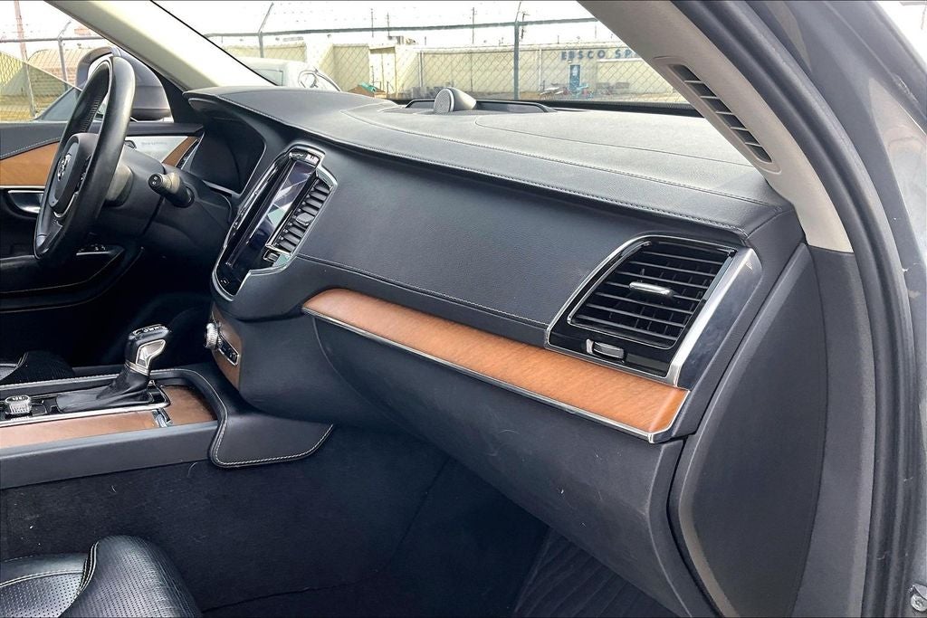 2018 Volvo XC90 T6 Inscription