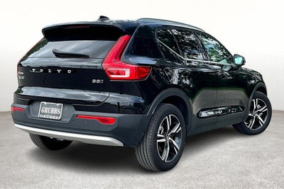 2024 Volvo XC40 B5 Core