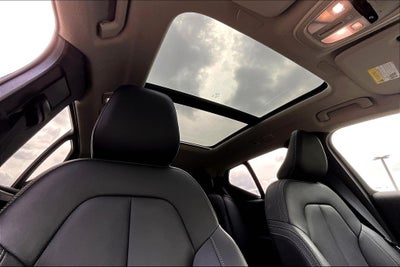 2024 Volvo XC40 B5 Core